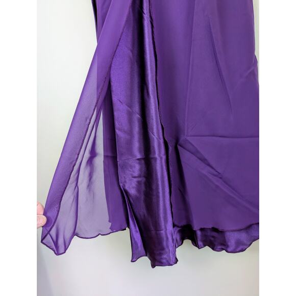 Babydoll Lingerie Nightgown Medium Purple Satin & Lace Sheer Overlay NEW - Picture 6 of 7
